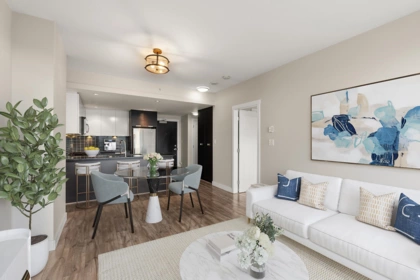 802 2968 Glen Drive, Coquitlam, BC, North Coquitlam — 1 bed apartment/condo for sale