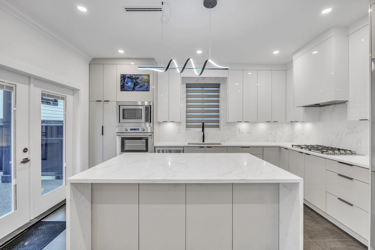 Breakfast Nook Photo of 812 Montroyal Boulevard, North Vancouver, BC