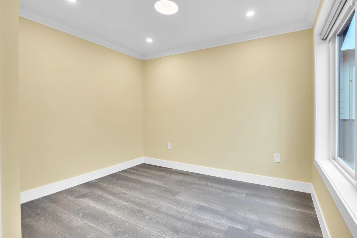 Outdoor Patio Photo of 812 Montroyal Boulevard, North Vancouver, BC