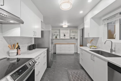 Kitchen Photo of 3878 Royal Oak Avenue, Burnaby, BC