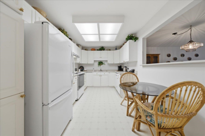 Breakfast Nook Photo of 23 12071 232b Street, Maple Ridge, BC