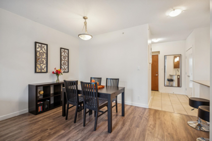 Breakfast Nook Photo of 1407 280 Ross Drive, New Westminster, BC