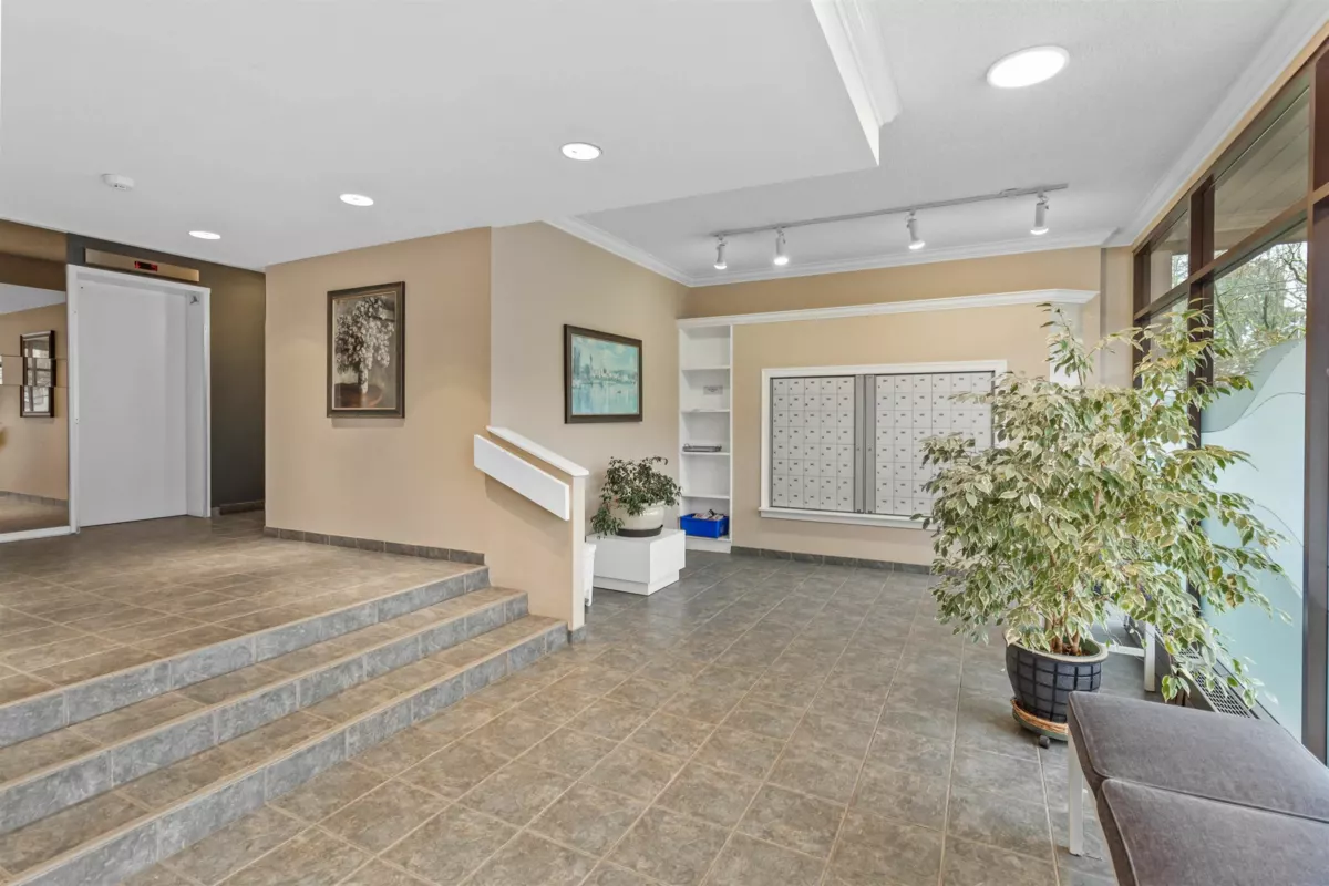 Living Room Photo of 1101 740 Hamilton Street, New Westminster, BC