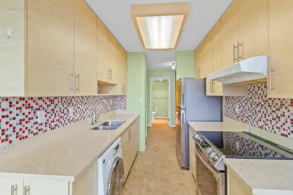 Hallway Photo of 1101 740 Hamilton Street, New Westminster, BC