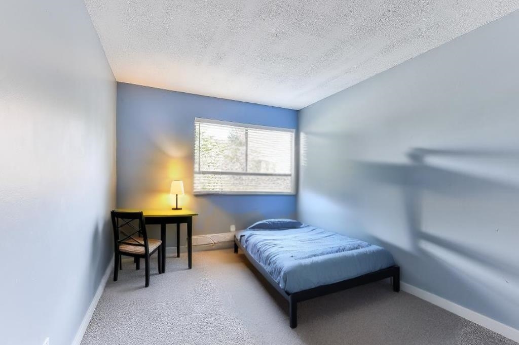 Kitchen Island Photo of 202 7131 133a Street, Surrey, BC