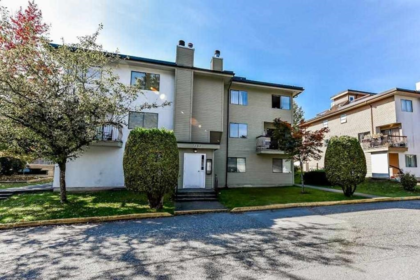 202 7131 133a Street, Surrey, BC