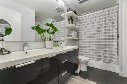 Guest Bathroom Photo of 408 16396 64 Avenue, Surrey, BC