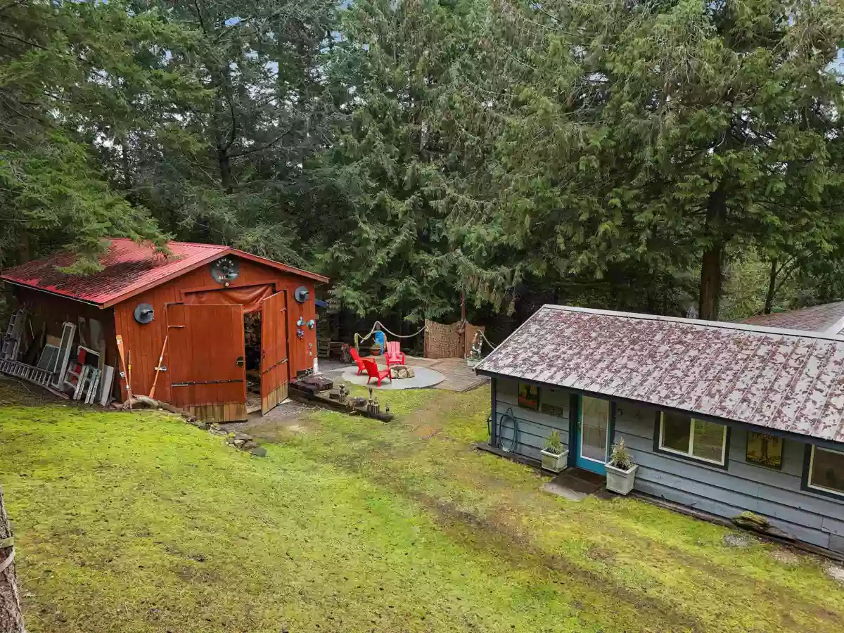 Garden / Landscaping Photo of 493 Abbott Road, Mayne Island, BC