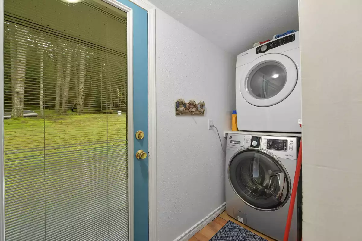 Outdoor Patio Photo of 493 Abbott Road, Mayne Island, BC