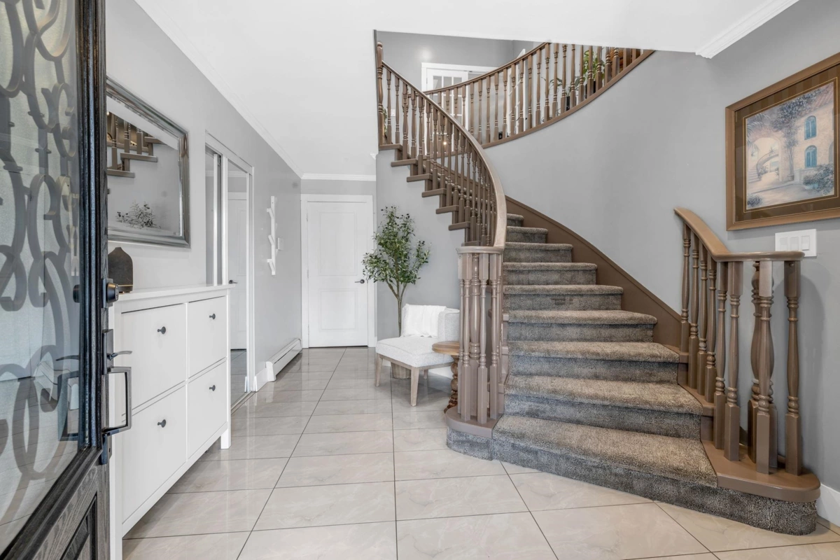 Dining Area Photo of 6222 133 Street, Surrey, BC