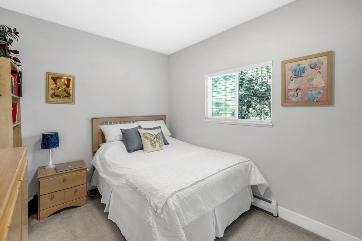 Hallway Photo of 6222 133 Street, Surrey, BC