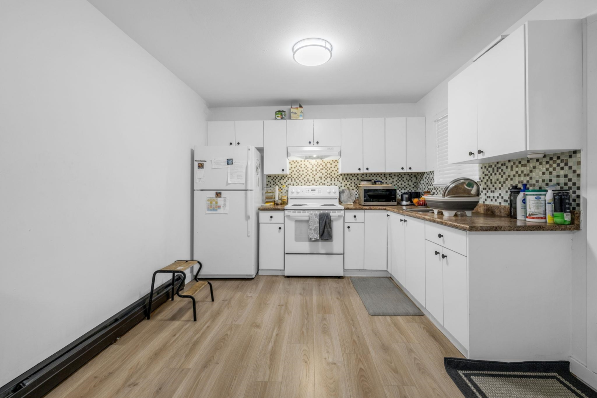 Hot Tub / Spa Photo of 6222 133 Street, Surrey, BC