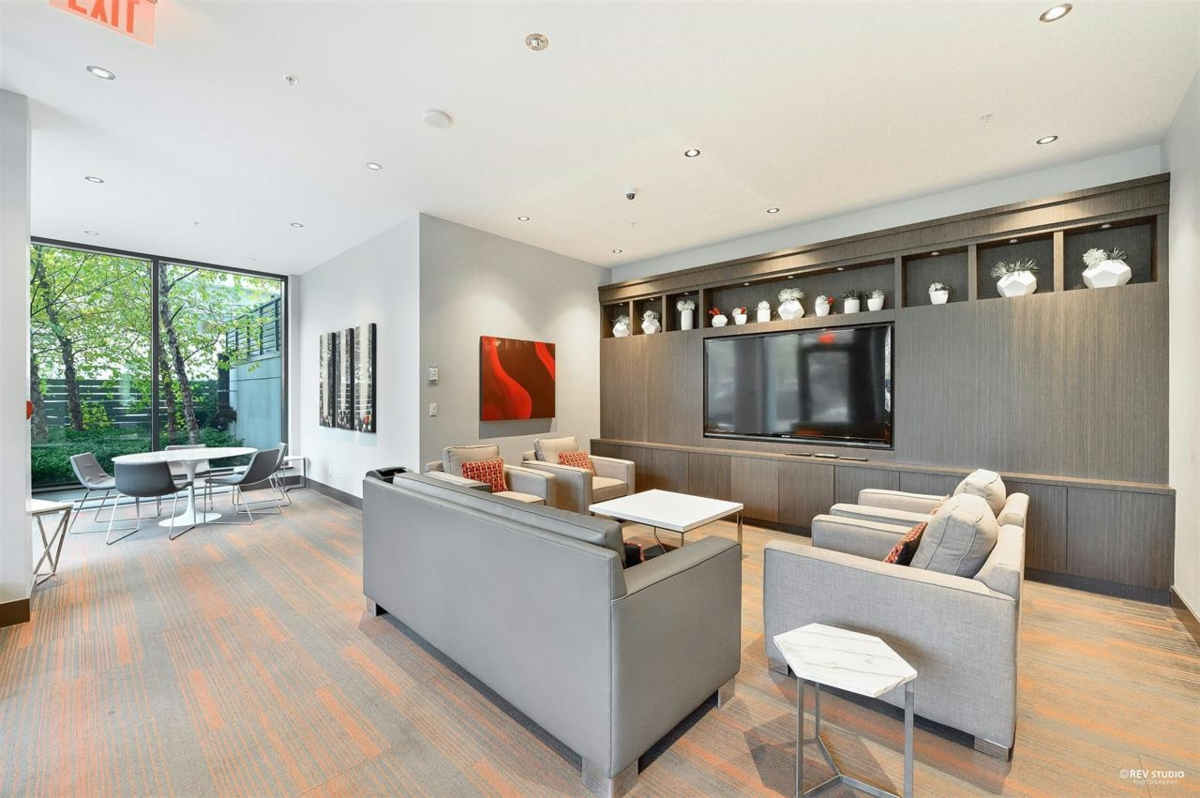 Front Yard Photo of 3301 6658 Dow Avenue, Burnaby, BC