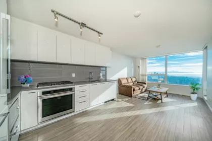 Kitchen Island Photo of 3301 6658 Dow Avenue, Burnaby, BC