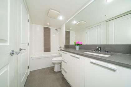 Laundry Room Photo of 3301 6658 Dow Avenue, Burnaby, BC