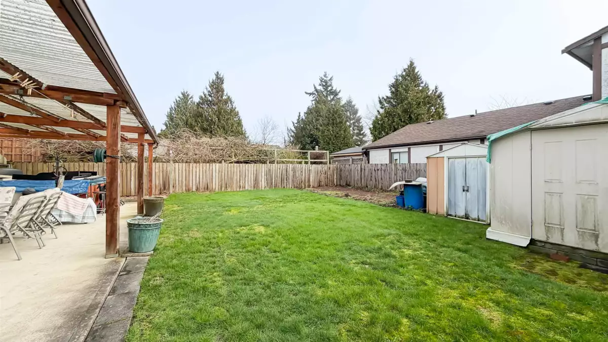 Backyard Photo of 5716 48b Avenue, Delta, BC