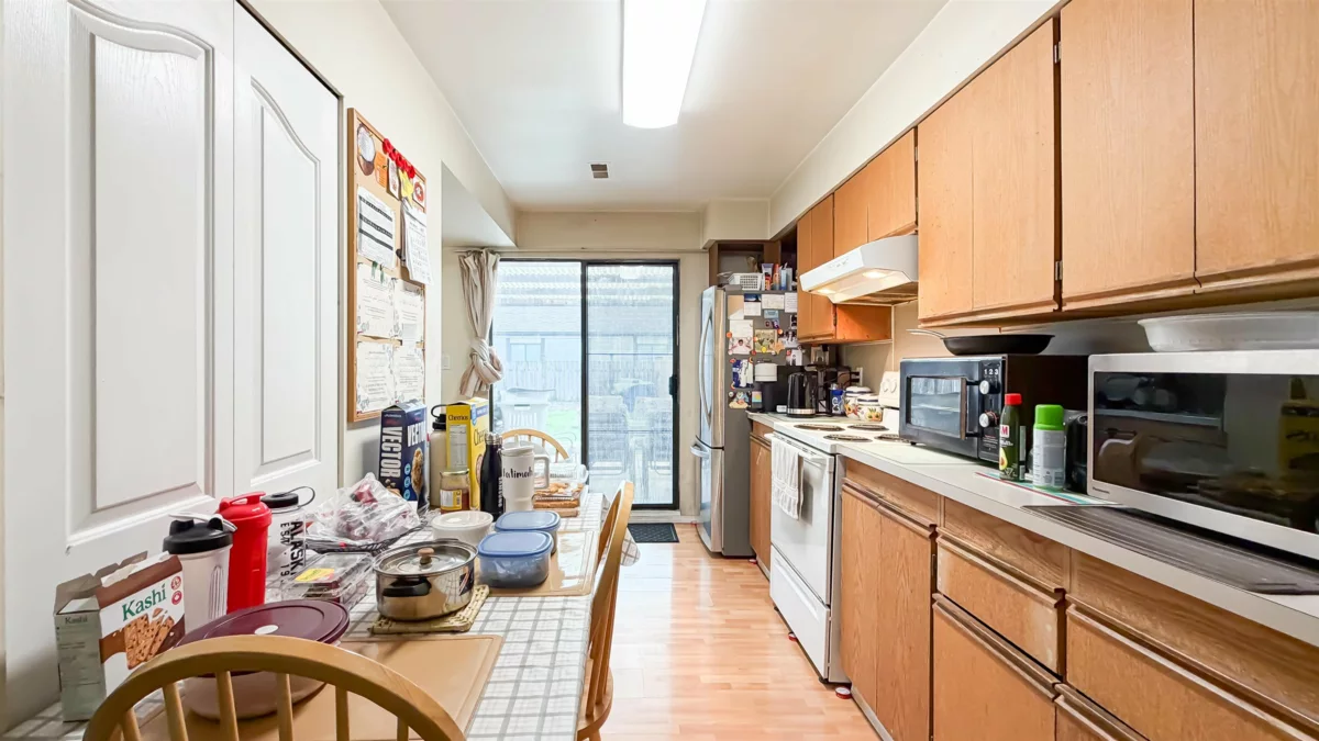Bedroom 2 Photo of 5716 48b Avenue, Delta, BC