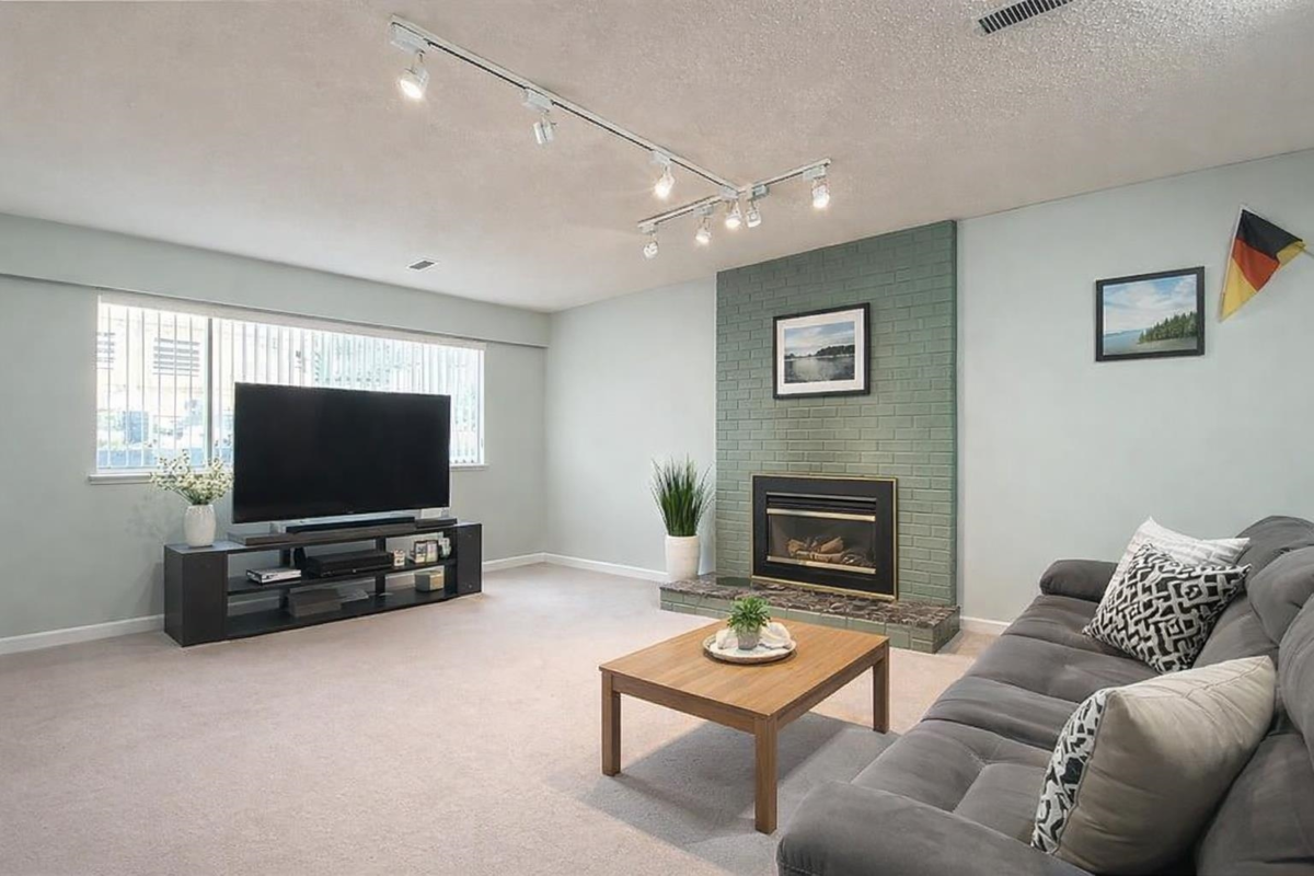 Dining Area Photo of 5716 48b Avenue, Delta, BC