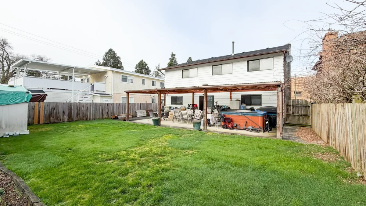 Garage Interior Photo of 5716 48b Avenue, Delta, BC
