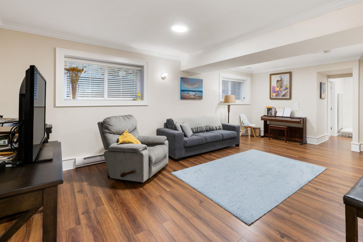 Outdoor Deck Photo of 2623 Lawson Avenue, West Vancouver, BC