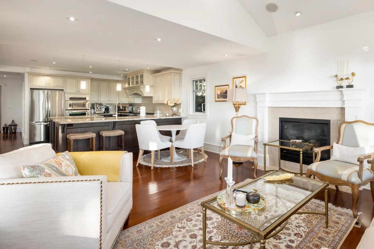 Primary Bathroom Photo of 2623 Lawson Avenue, West Vancouver, BC