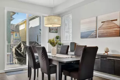 Kitchen Island Photo of 20 5550 Admiral Way, Ladner, BC