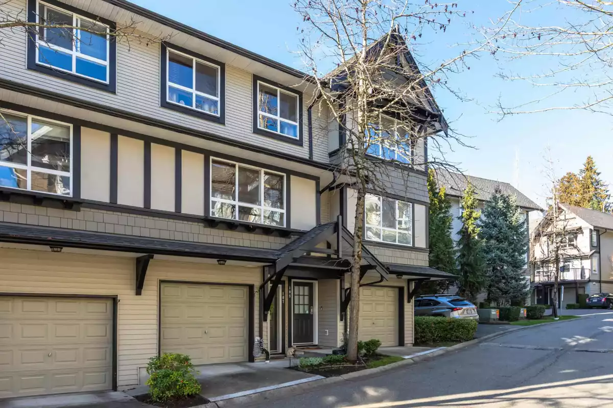 Basement Recreation Room Photo of 107 6747 203 Street, Langley, BC
