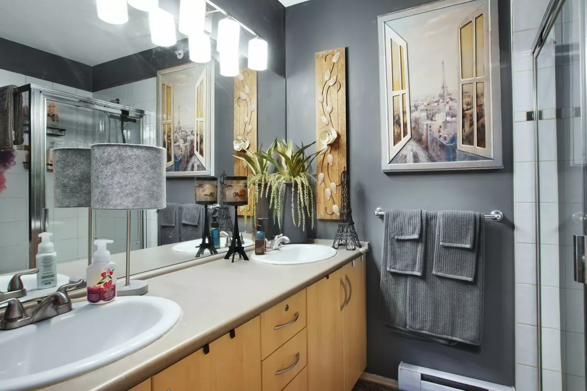 Primary Bathroom Photo of 107 6747 203 Street, Langley, BC