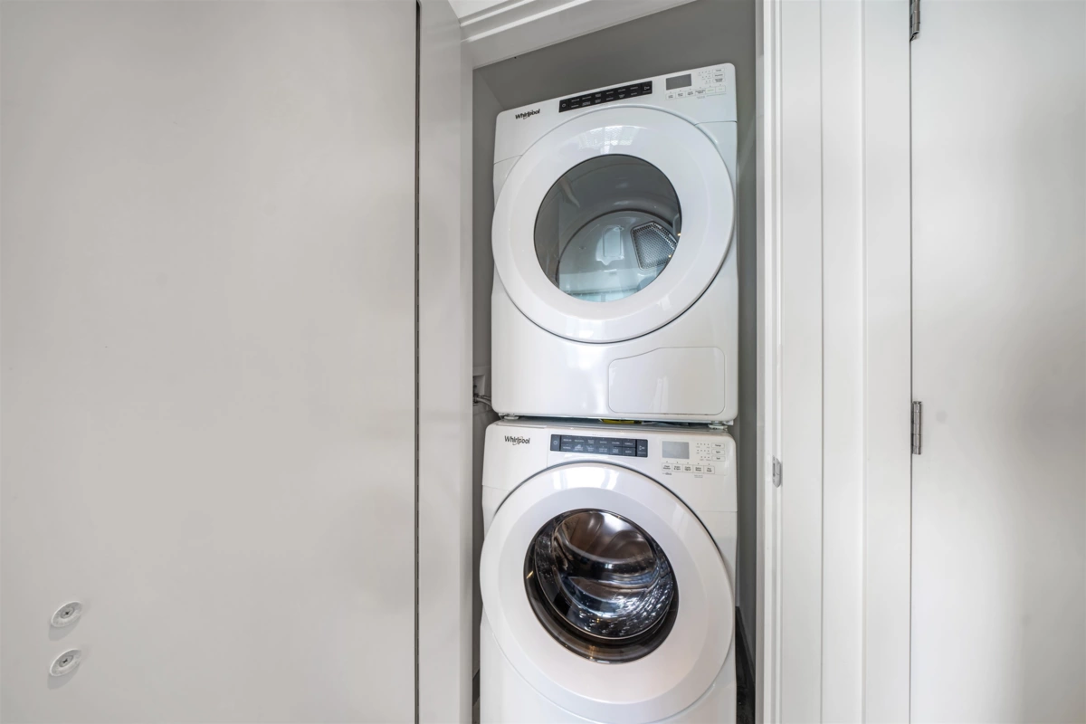 Swimming Pool Photo of 3408 7358 Edmonds Street, Burnaby, BC