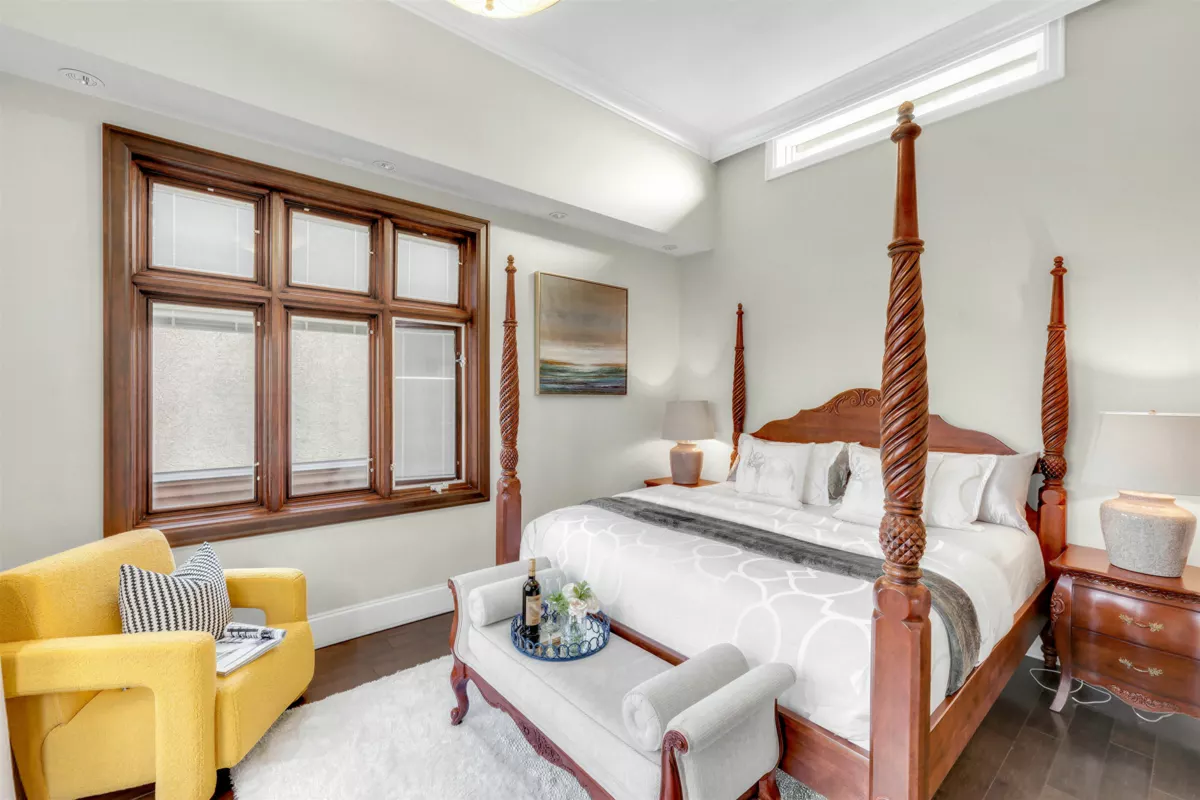 Primary Bathroom Photo of 4320 W 8th Avenue, Vancouver, BC