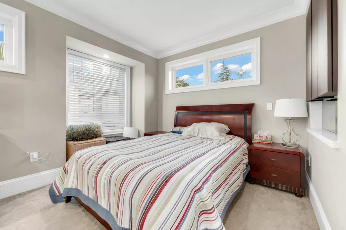 Swimming Pool Photo of 4320 W 8th Avenue, Vancouver, BC