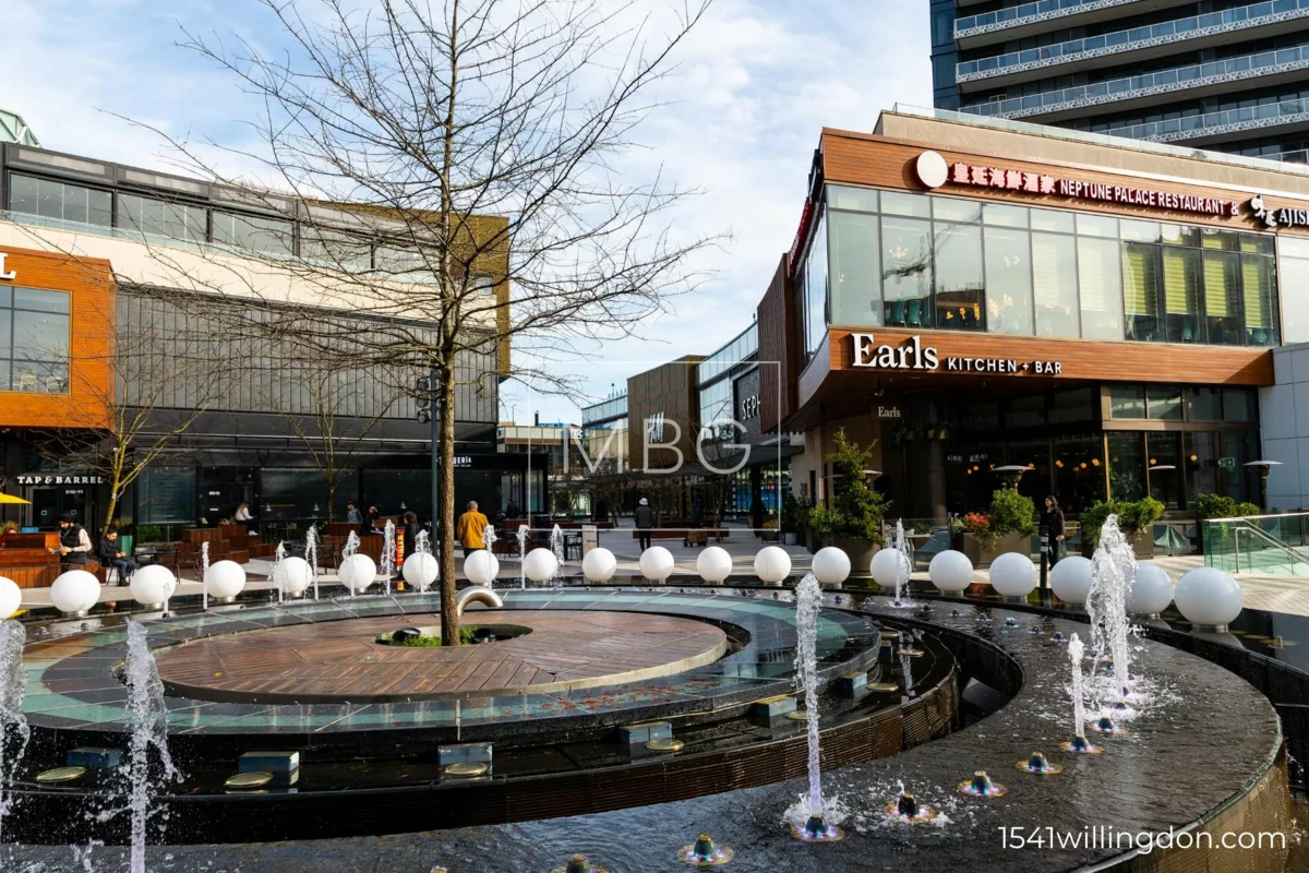 Bedroom 2 Photo of 4 1541 Willingdon Avenue, Burnaby, BC
