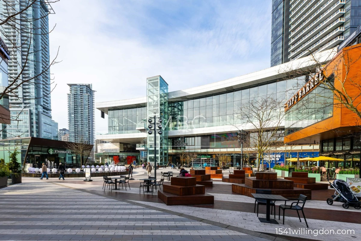 Bedroom 3 Photo of 4 1541 Willingdon Avenue, Burnaby, BC