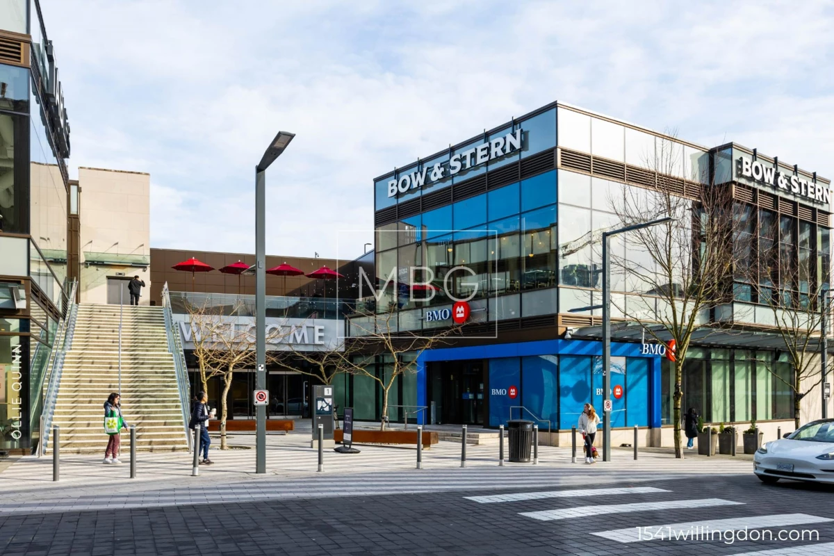 Bedroom 4 Photo of 4 1541 Willingdon Avenue, Burnaby, BC