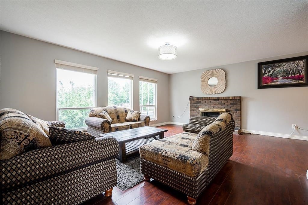 Family Room Photo of 12845 64 Avenue, Surrey, BC