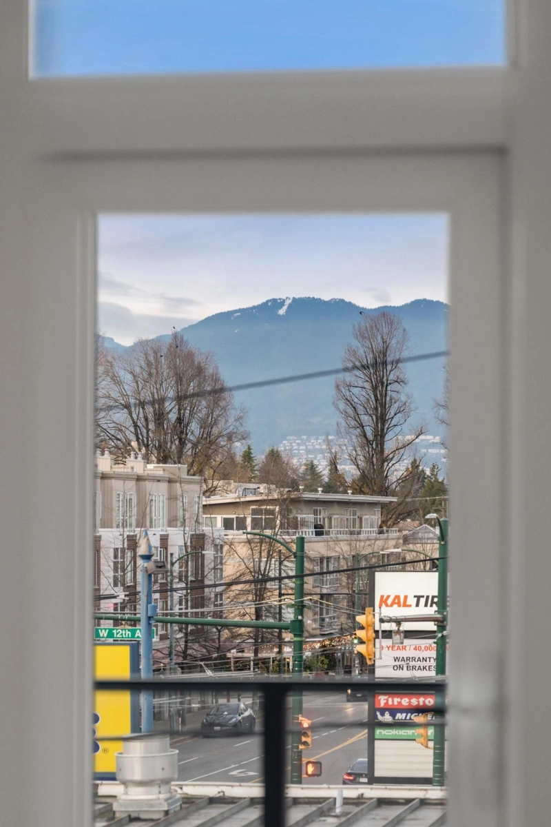 Front Yard Photo of 302 2888 Arbutus Street, Vancouver, BC