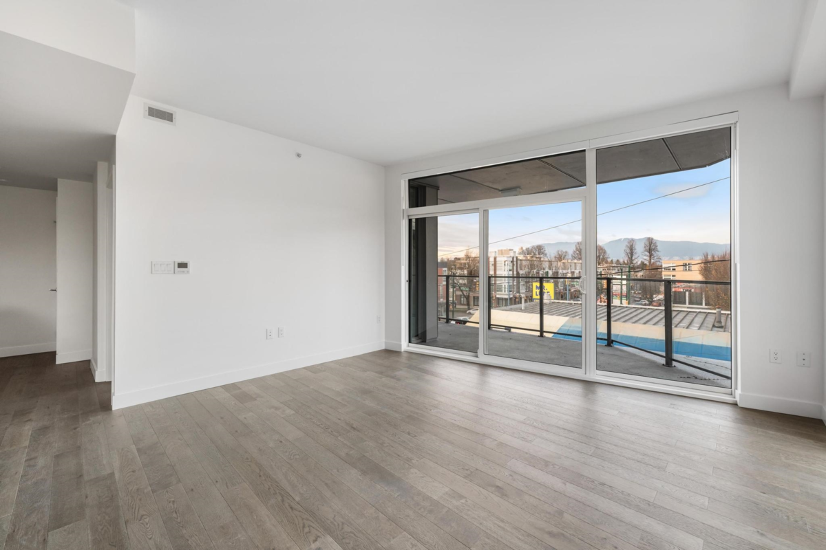 Kitchen Photo of 302 2888 Arbutus Street, Vancouver, BC