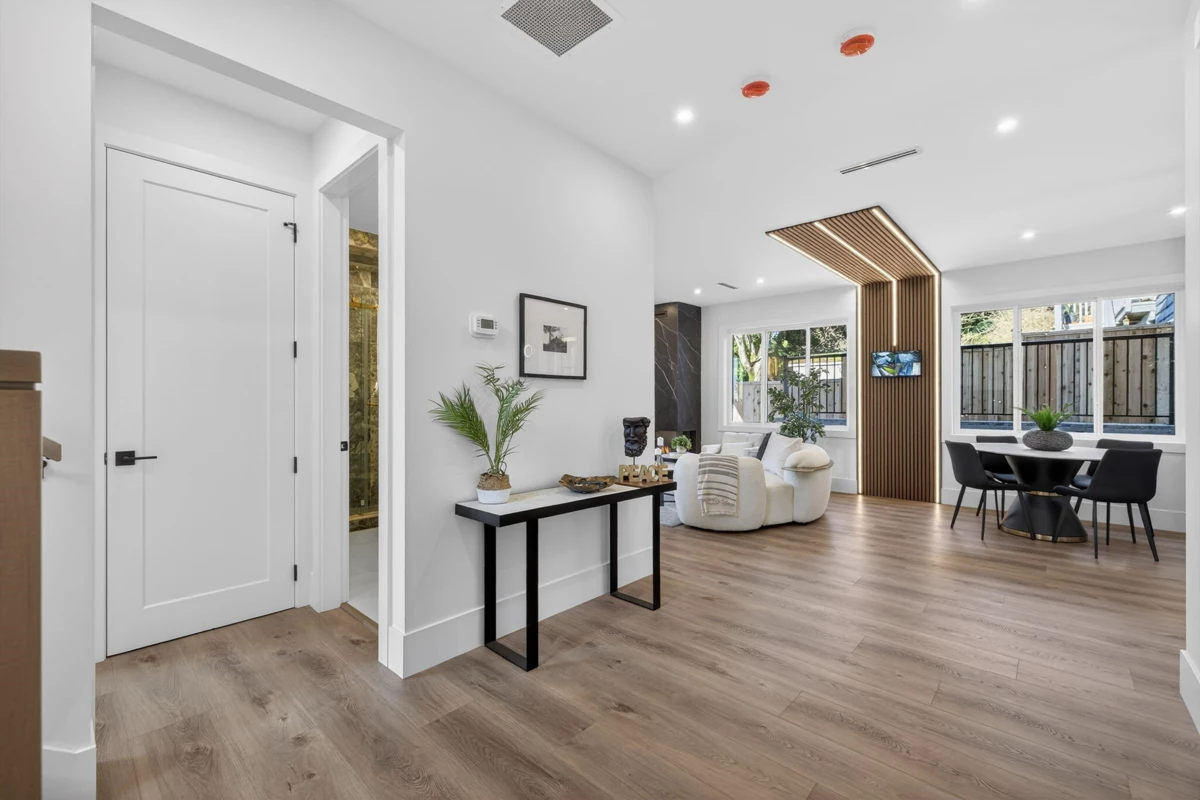 Breakfast Nook Photo of 7806 Wiltshire Boulevard, Delta, BC