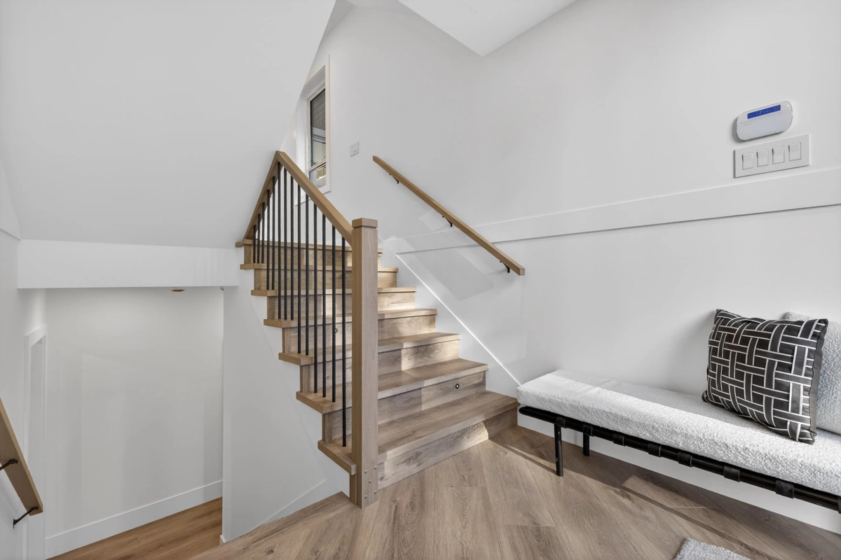 Entry Foyer Photo of 7806 Wiltshire Boulevard, Delta, BC