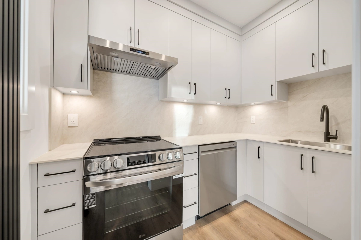 Kitchen Island Photo of 7806 Wiltshire Boulevard, Delta, BC