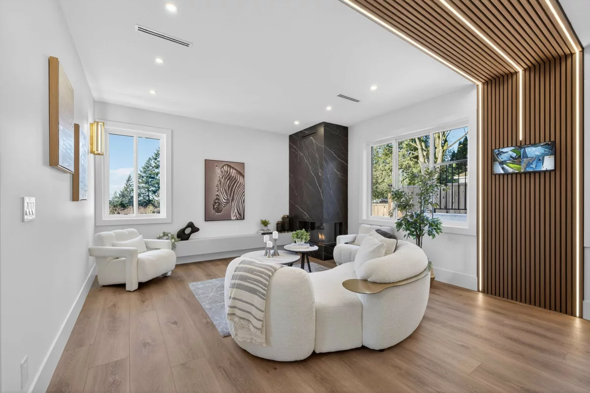 Living Room Photo of 7806 Wiltshire Boulevard, Delta, BC