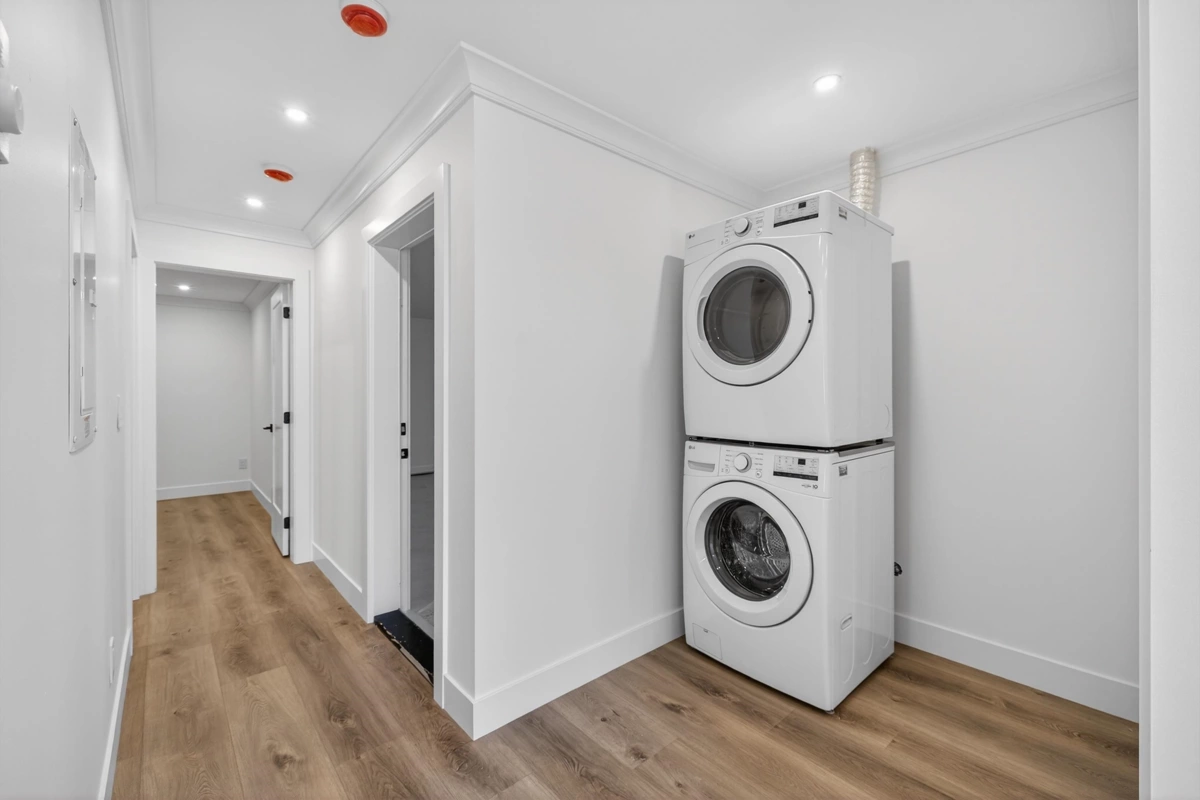 Swimming Pool Photo of 7806 Wiltshire Boulevard, Delta, BC