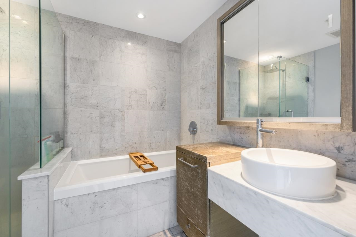 Basement Recreation Room Photo of 3107 833 Seymour Street, Vancouver, BC