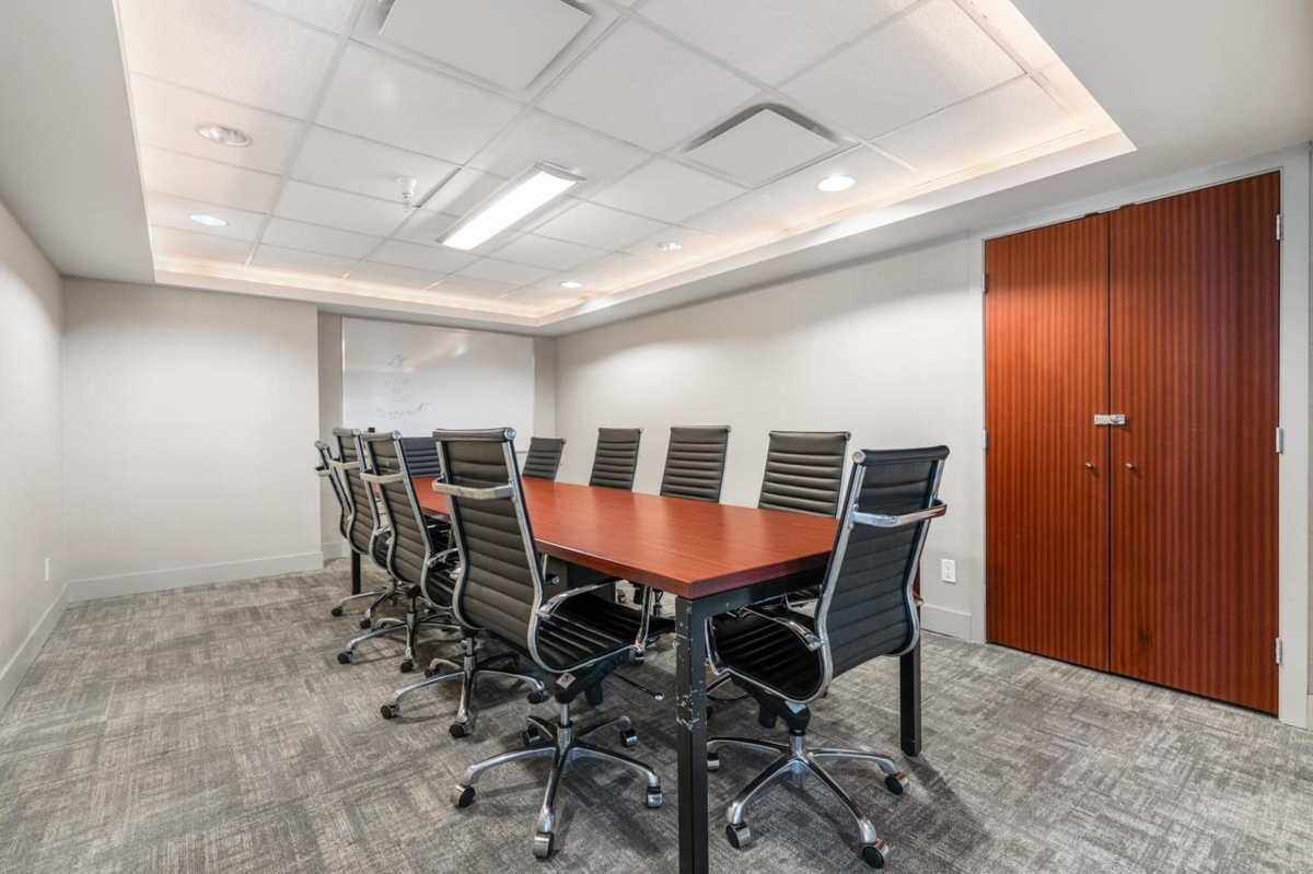 Hot Tub / Spa Photo of 3107 833 Seymour Street, Vancouver, BC