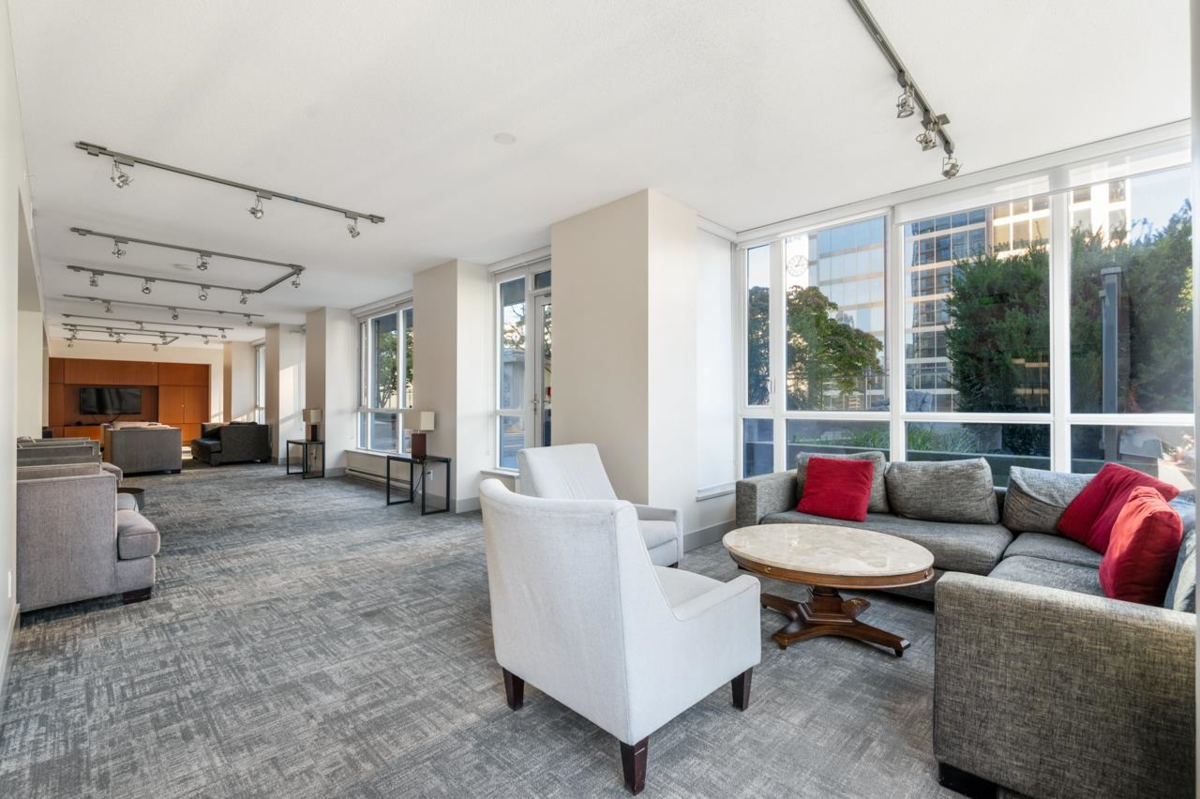 Outdoor Deck Photo of 3107 833 Seymour Street, Vancouver, BC