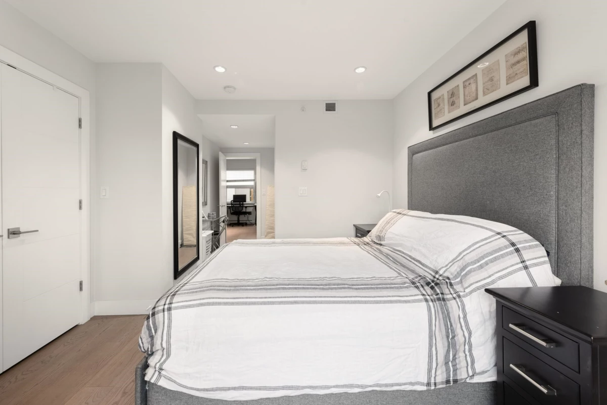 Hallway Photo of 147 St. Patricks Avenue, North Vancouver, BC