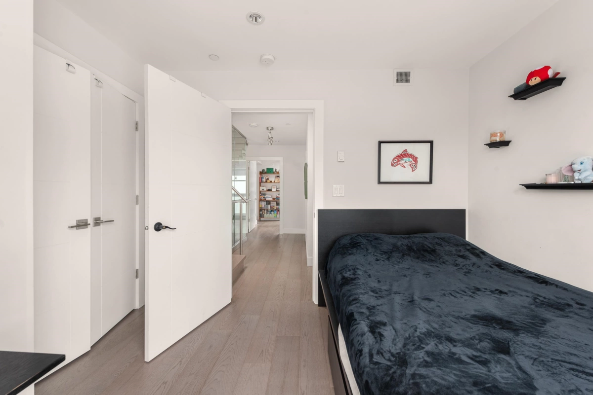 Office / Den Photo of 147 St. Patricks Avenue, North Vancouver, BC