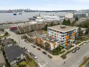 Hot Tub / Spa Photo of 147 St. Patricks Avenue, North Vancouver, BC