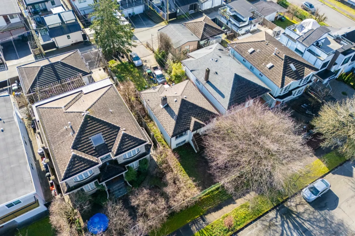 Kitchen Island Photo of 2728 E 7th Avenue, Vancouver, BC