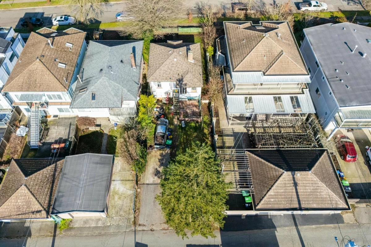 Walk-In Closet Photo of 2728 E 7th Avenue, Vancouver, BC